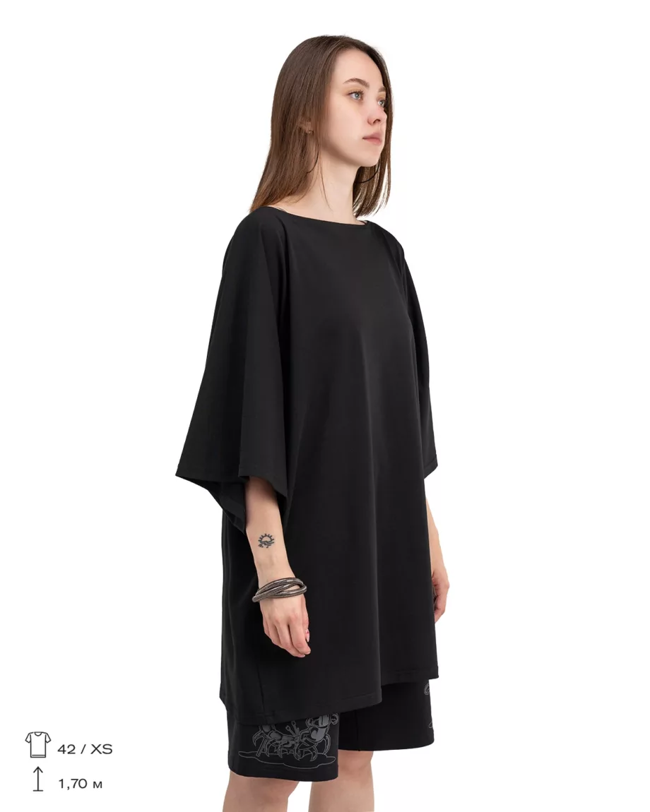 Black Basic Oversized T-Shirt "Solana"