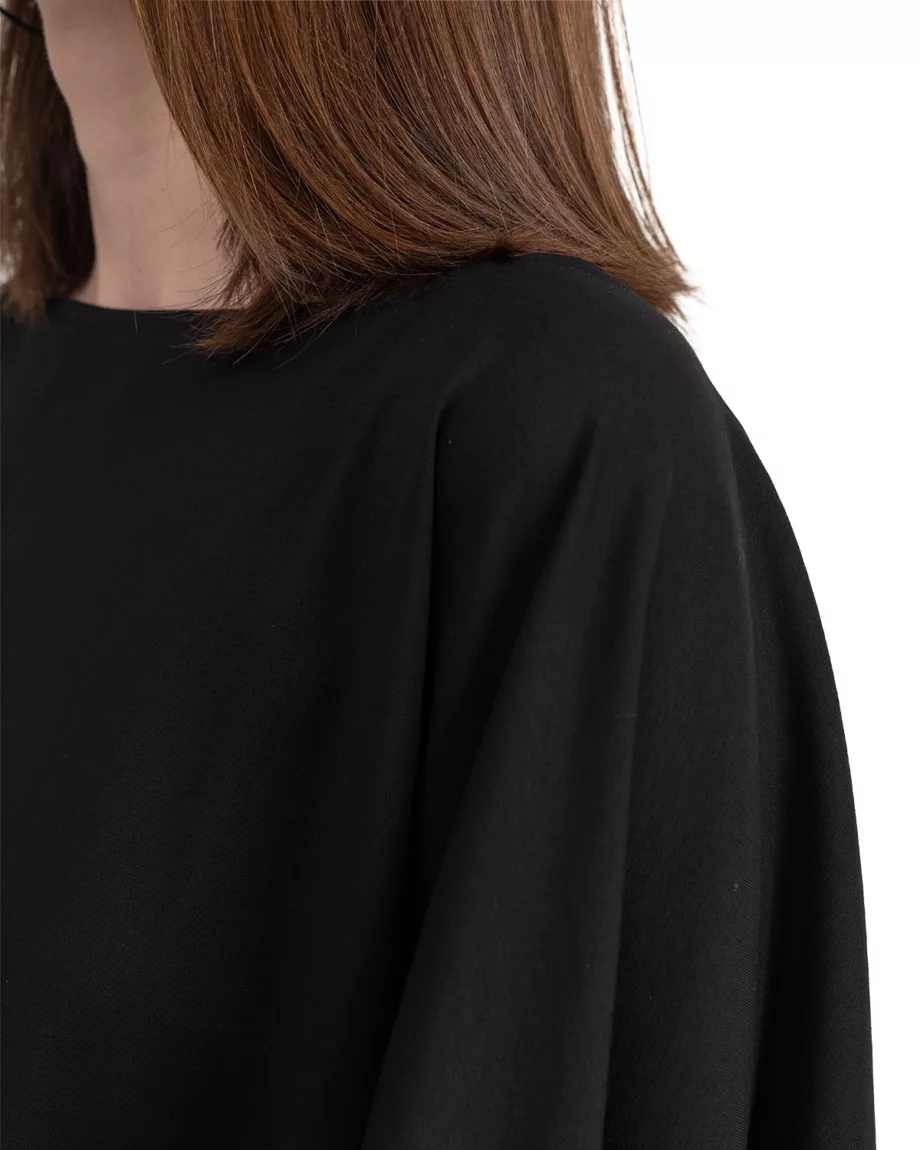 Black Basic Oversized T-Shirt "Solana"